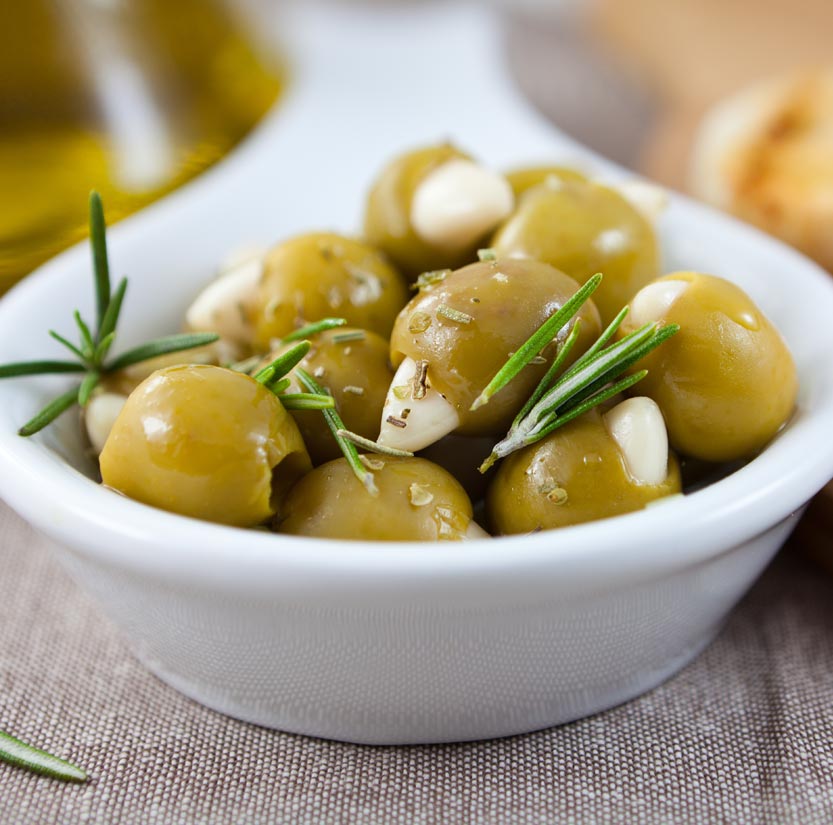 Grüne Oliven mit Knoblauch - Die Beste Köchin